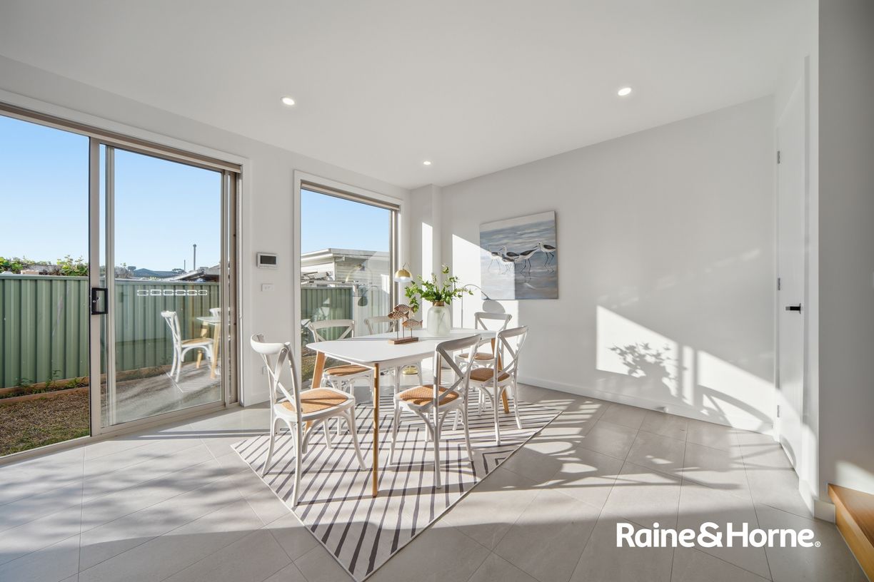 2/4 WALES STREET — photo 4 of 16