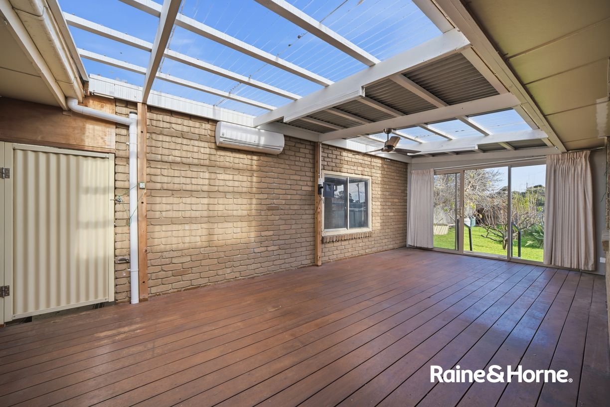 5 KIRRA COURT — photo 10 of 15
