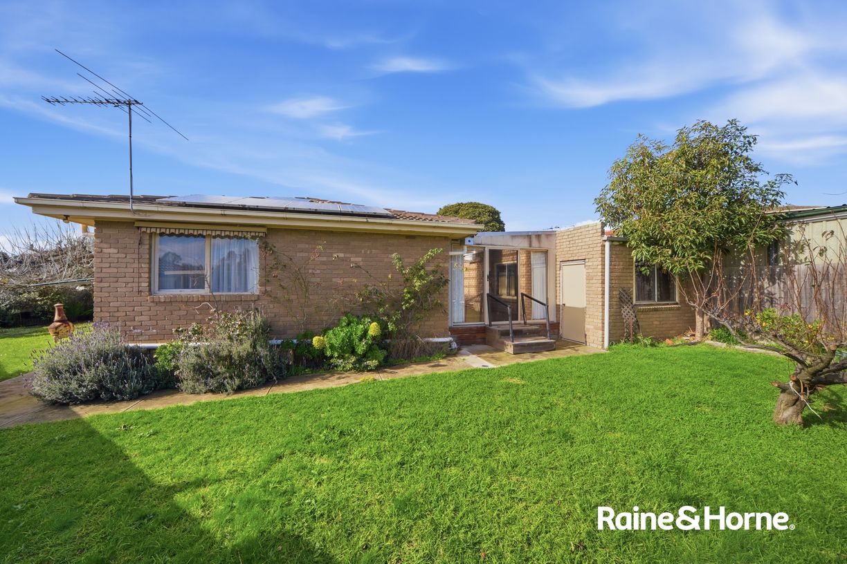 5 KIRRA COURT — photo 12 of 15