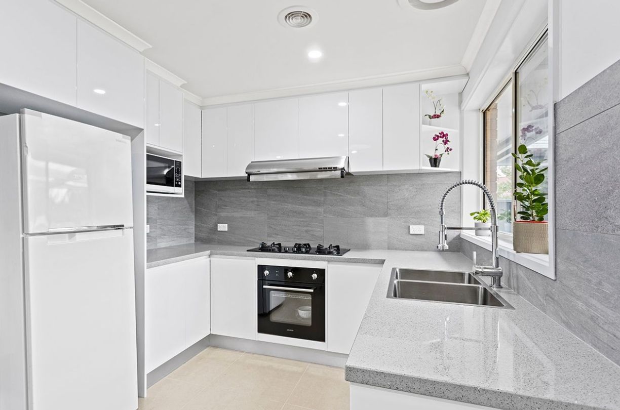 2 20 Spring Road — photo 4 of 6