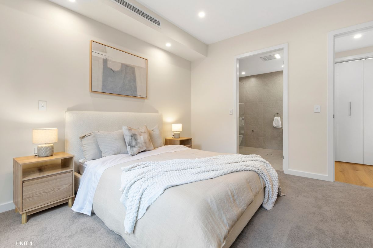 4/633-635 Warringah Road — photo 3 of 18