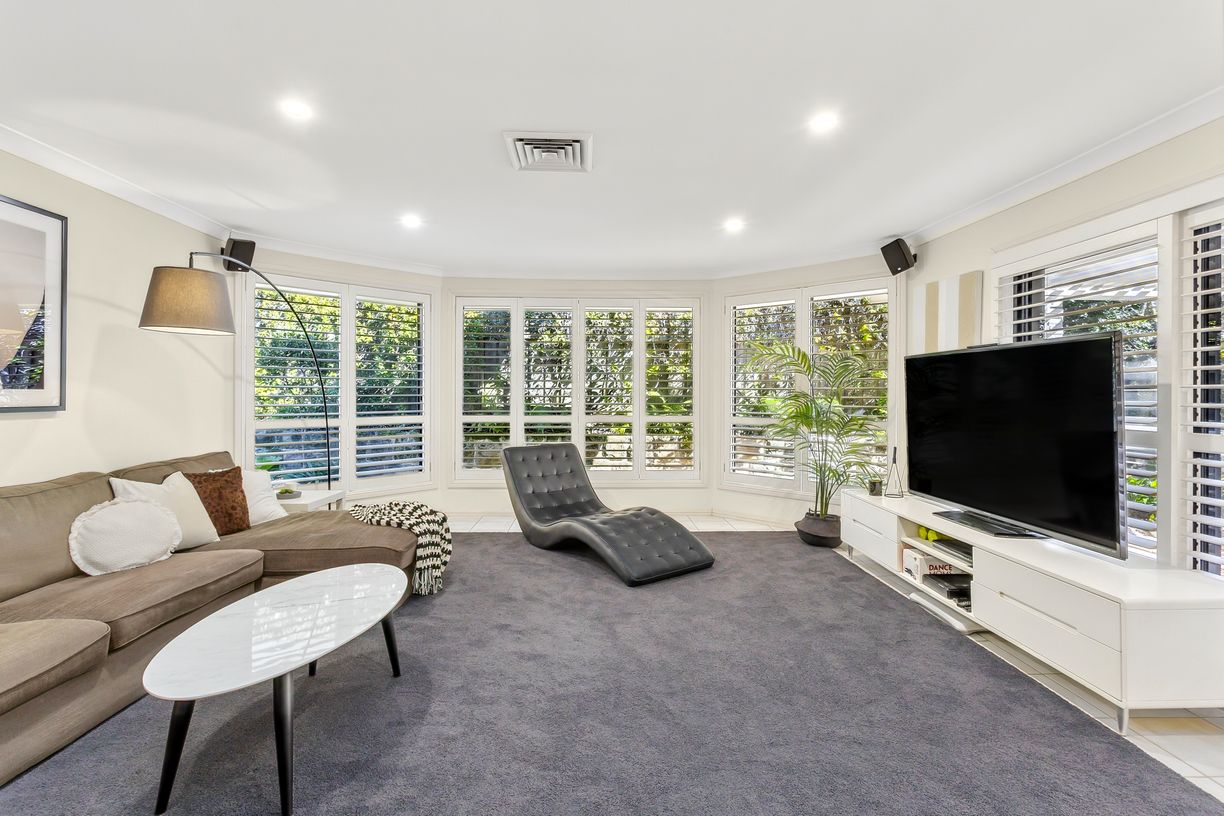 8 Lyndhurst Way — photo 6 of 18