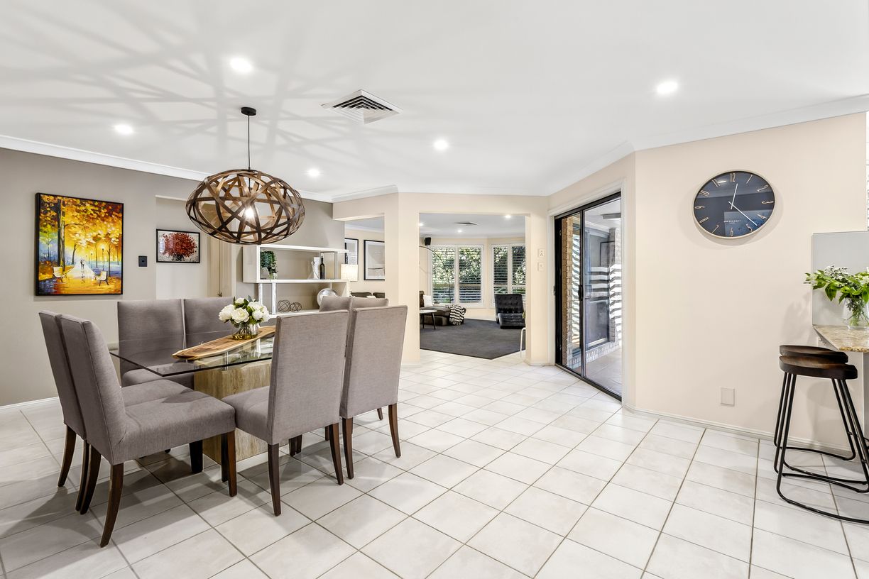 8 Lyndhurst Way — photo 7 of 18