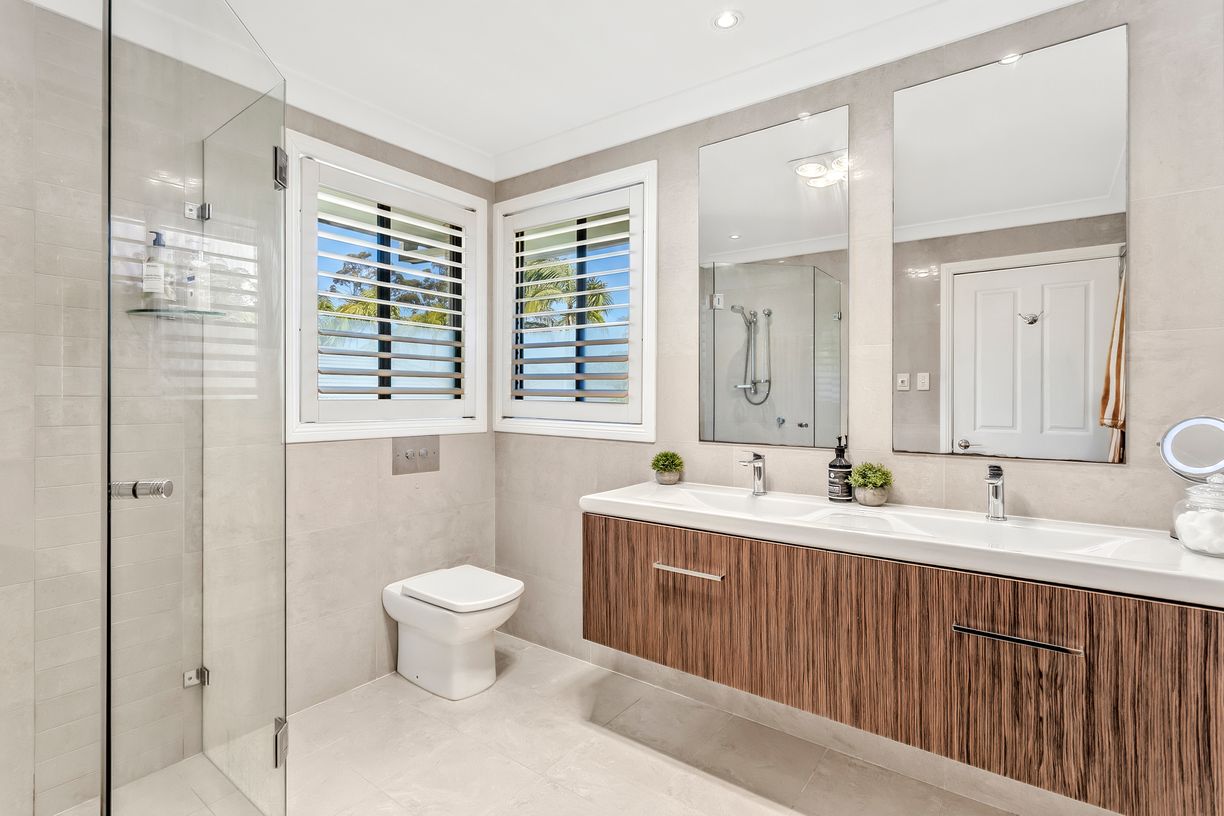 8 Lyndhurst Way — photo 12 of 18