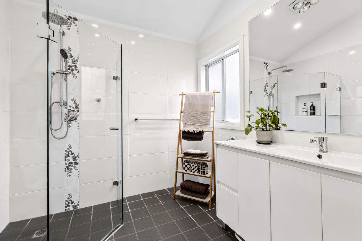 70E Iris Street — photo 12 of 12