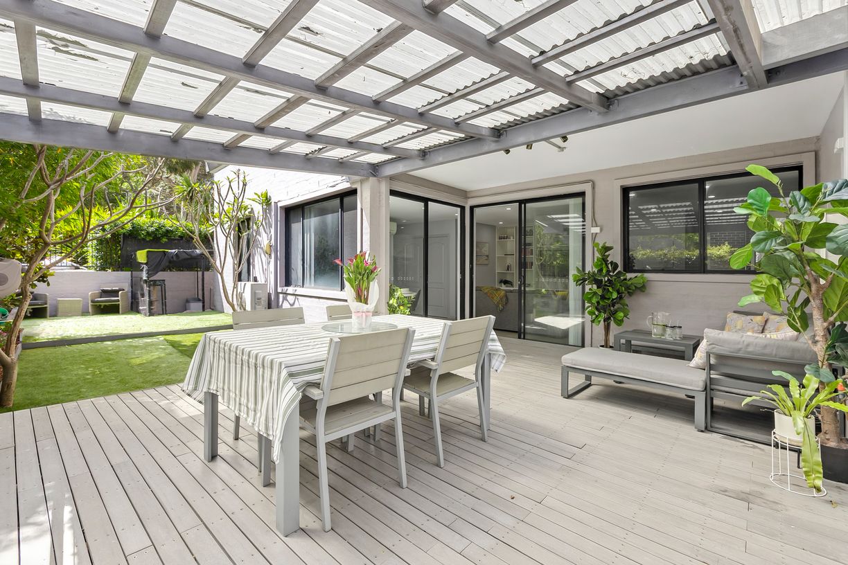 3/4a Starkey Street — photo from Raine & Horne Forest