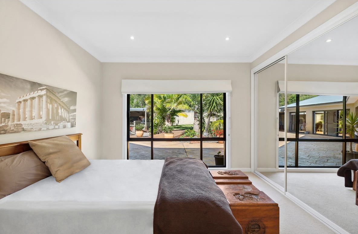 56 Waratah Road — photo 9 of 12