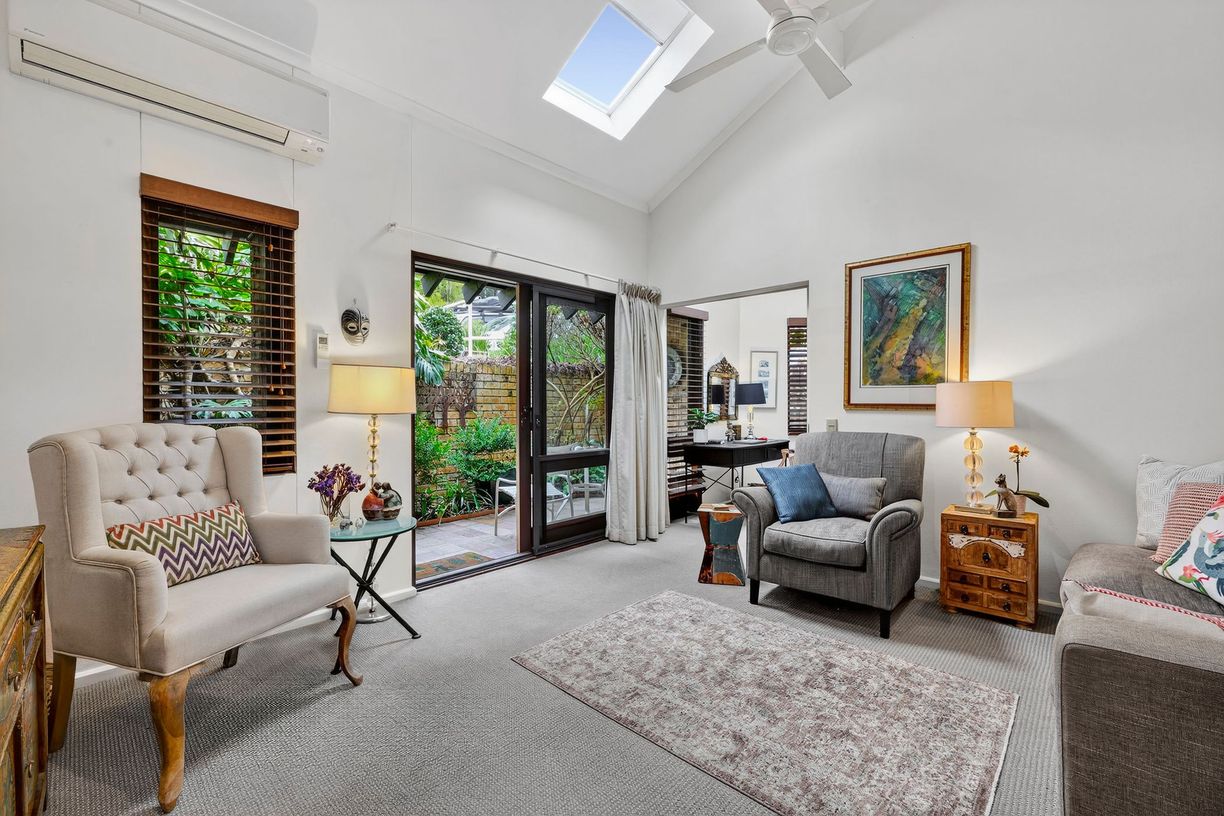 24/10 Minkara Road — photo from Raine & Horne Northern Beaches