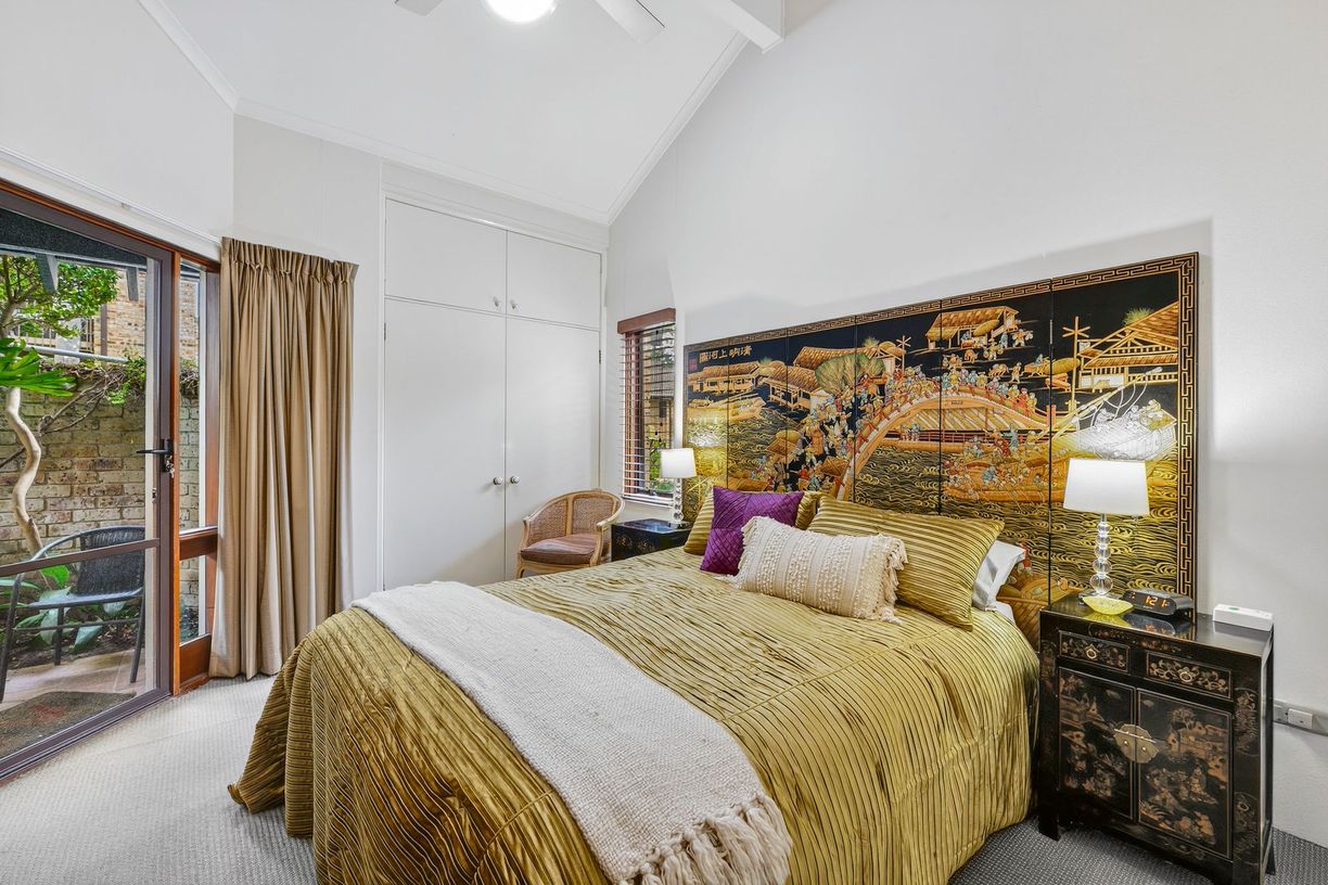 24/10 Minkara Road — photo 4 of 5
