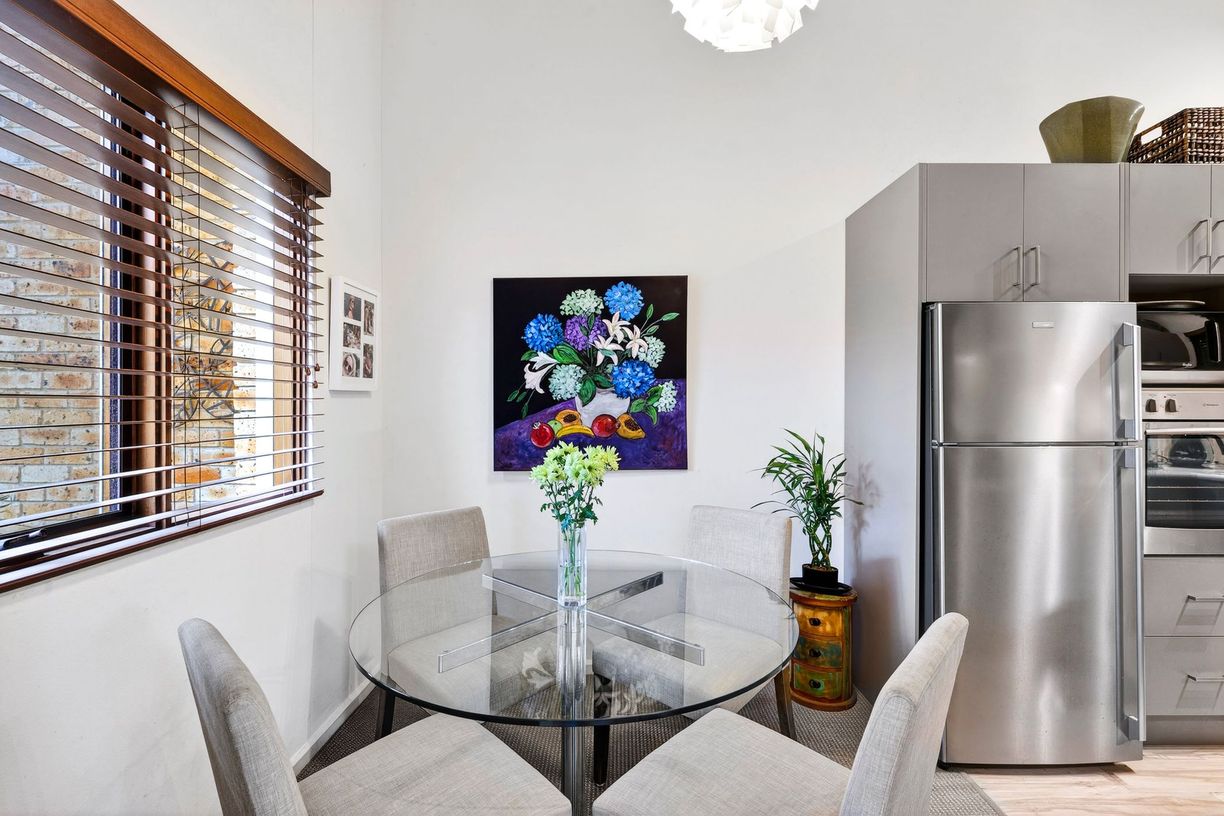 24/10 Minkara Road — photo 2 of 5