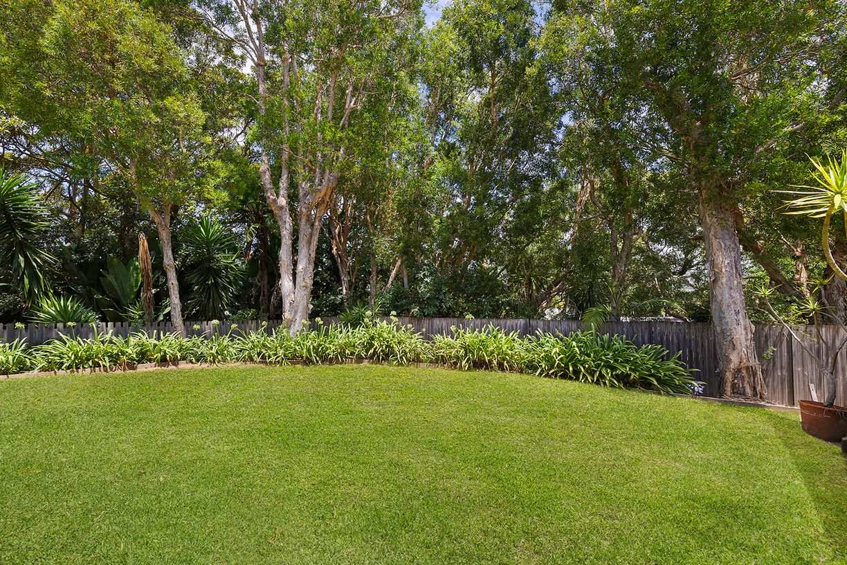 7 Hillcrest Avenue — photo 15 of 18