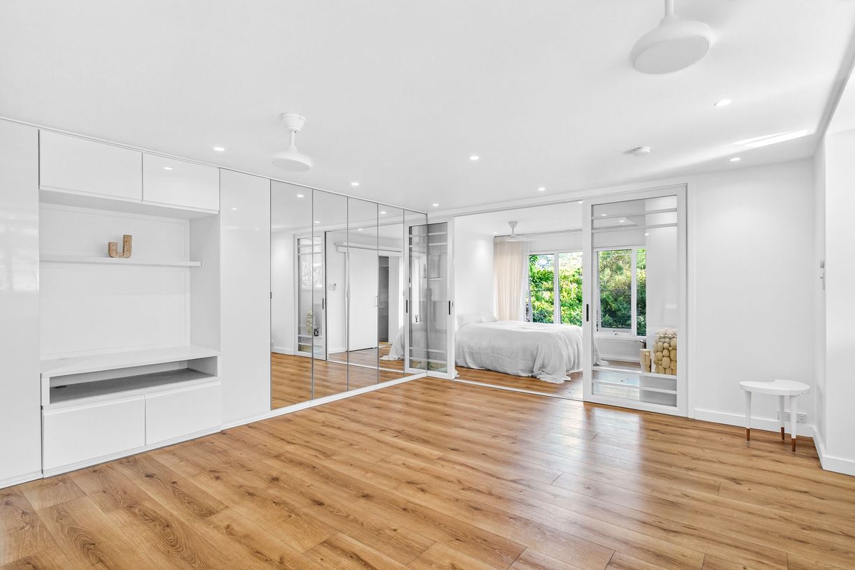 7/2 Seaview Avenue — photo from Raine & Horne Northern Beaches