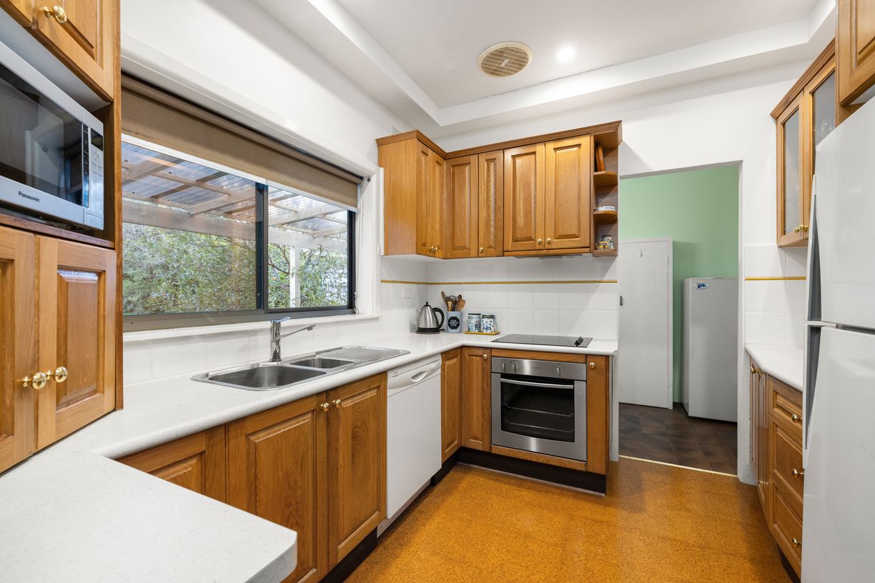 61 Prescott Avenue — photo 5 of 14