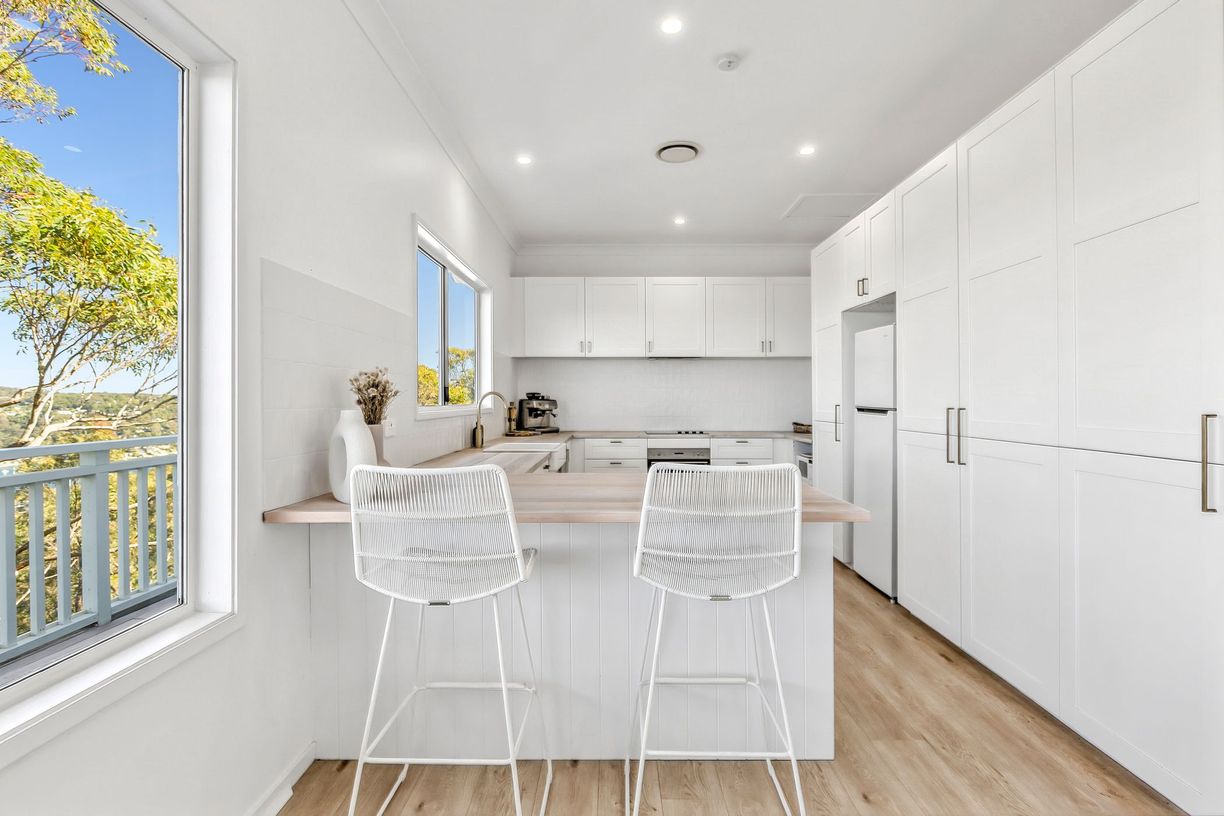 38 Cheryl Crescent — photo 5 of 13