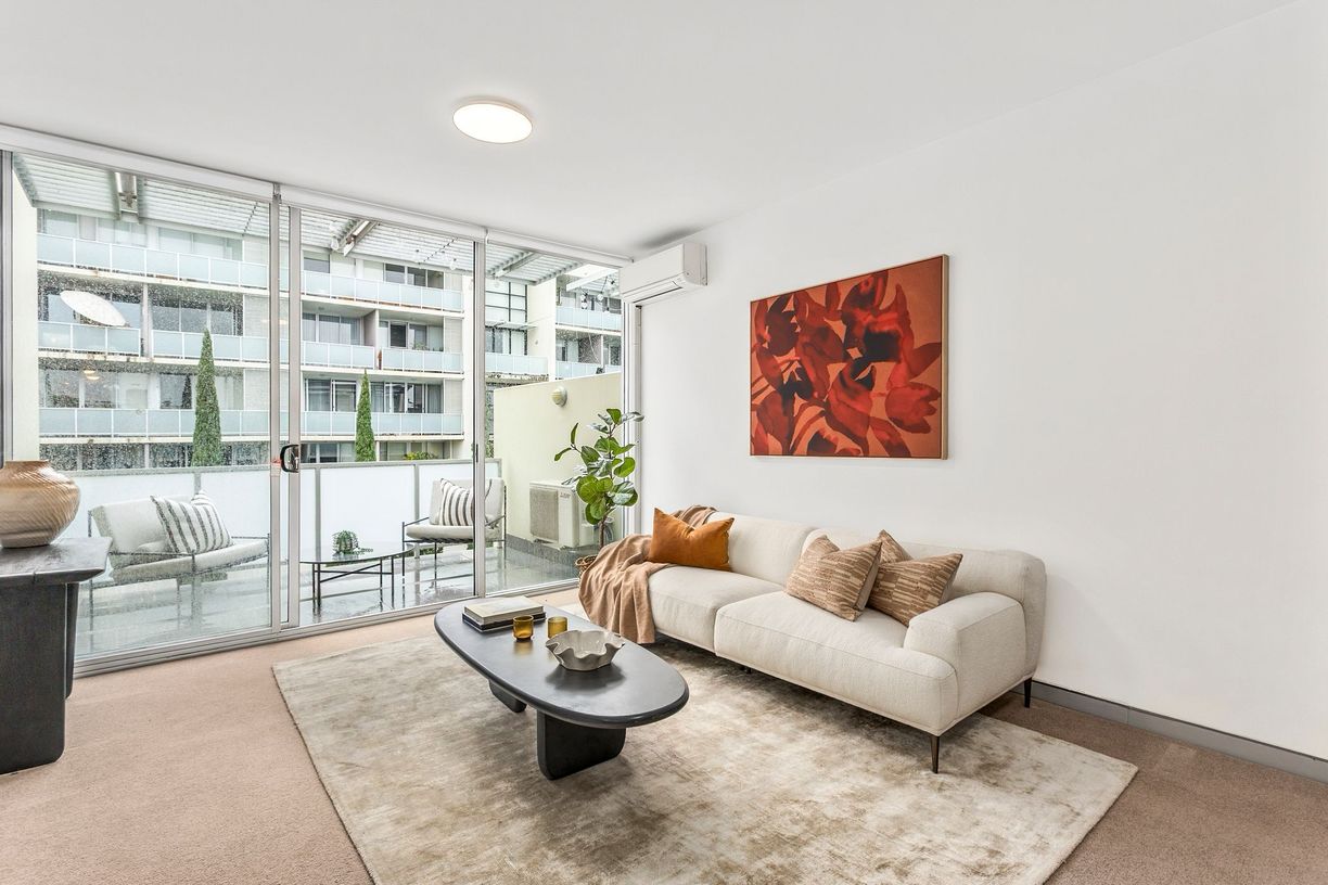 159/747 Botany Road — photo from Raine & Horne Northern Beaches
