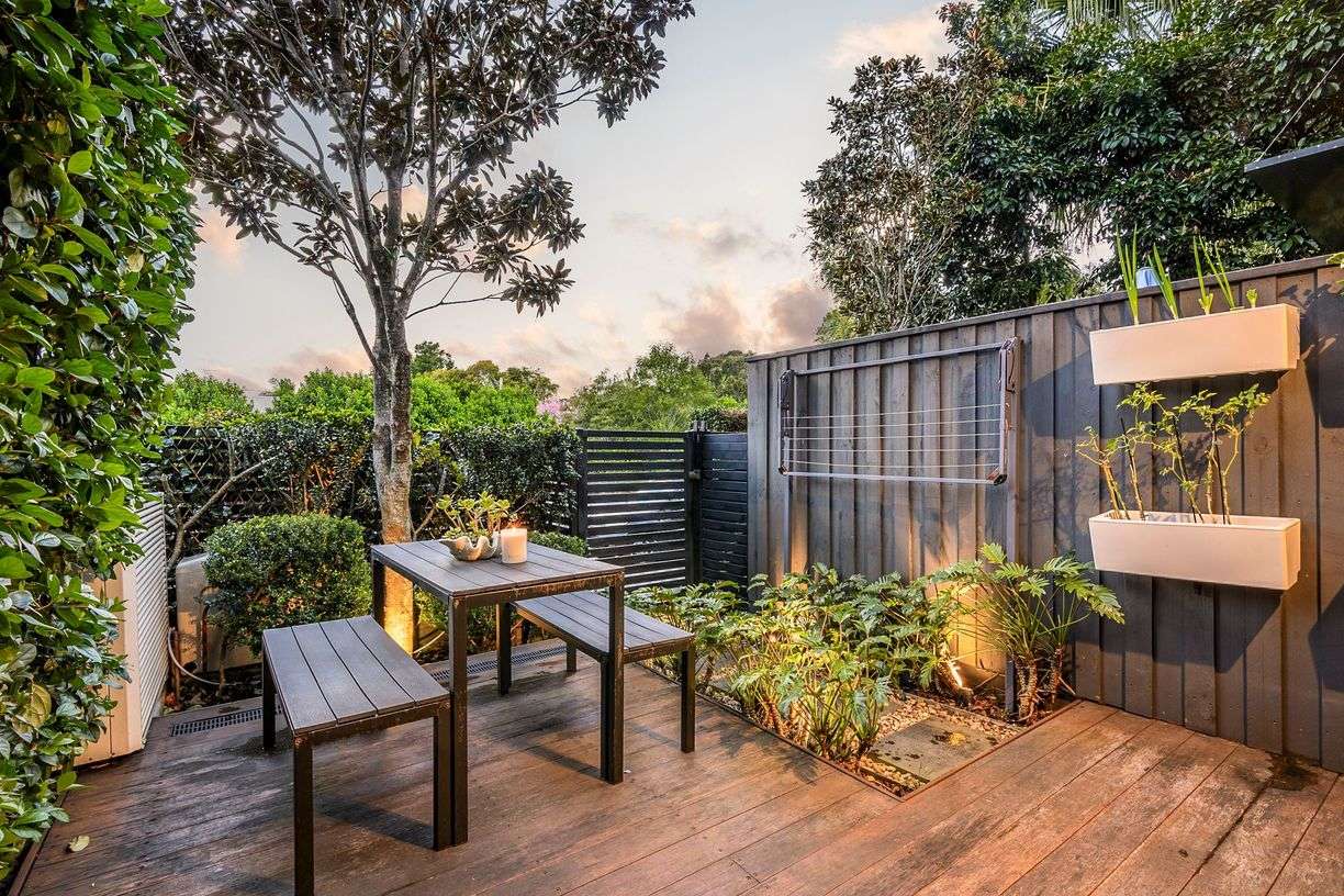 10 Hakea Drive — photo 11 of 12
