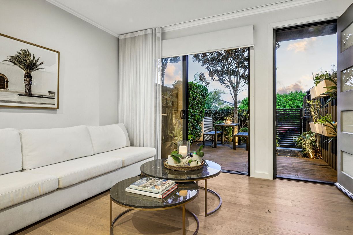 10 Hakea Drive — photo 6 of 12
