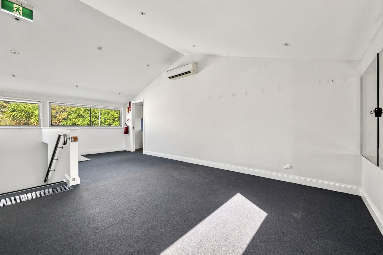 1/1789 Pittwater Road — photo from Raine & Horne Northern Beaches