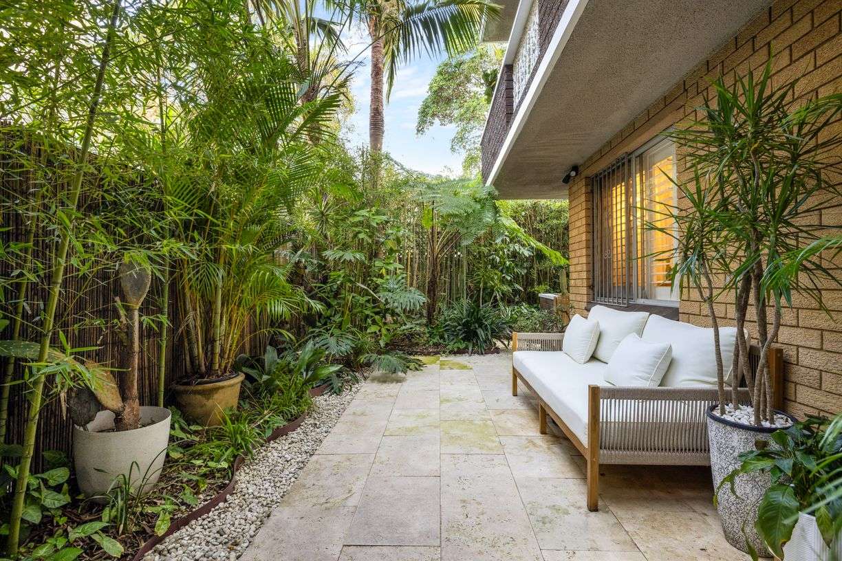 1/9 Holborn Avenue — photo from Raine & Horne Northern Beaches