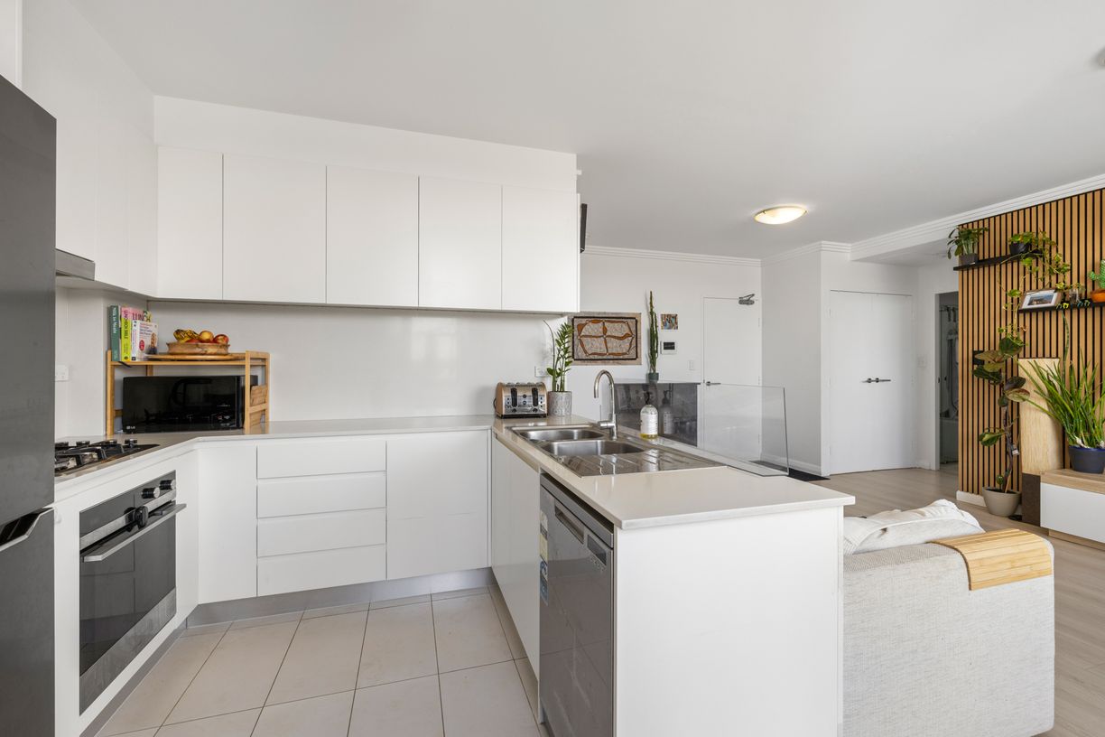 13/285-287 Condamine Street — photo 4 of 6