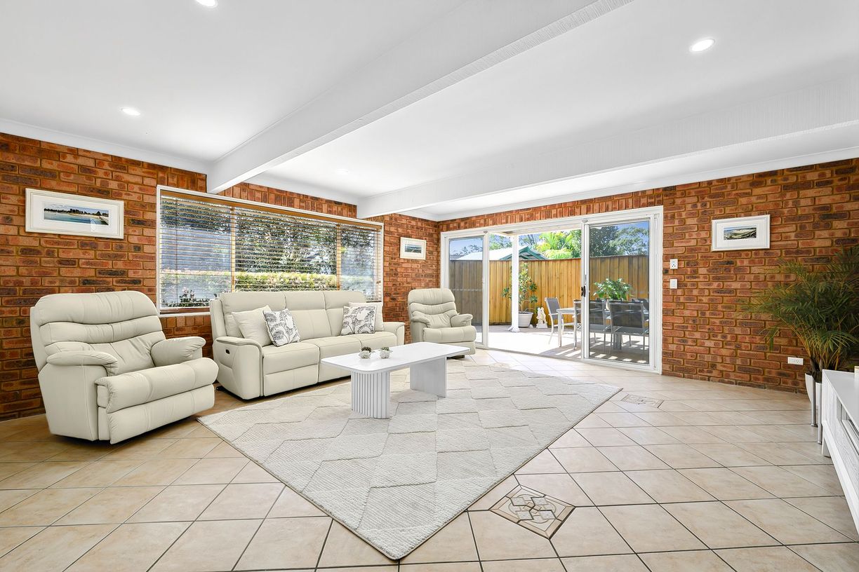 10 Siobhan Place — photo 4 of 12