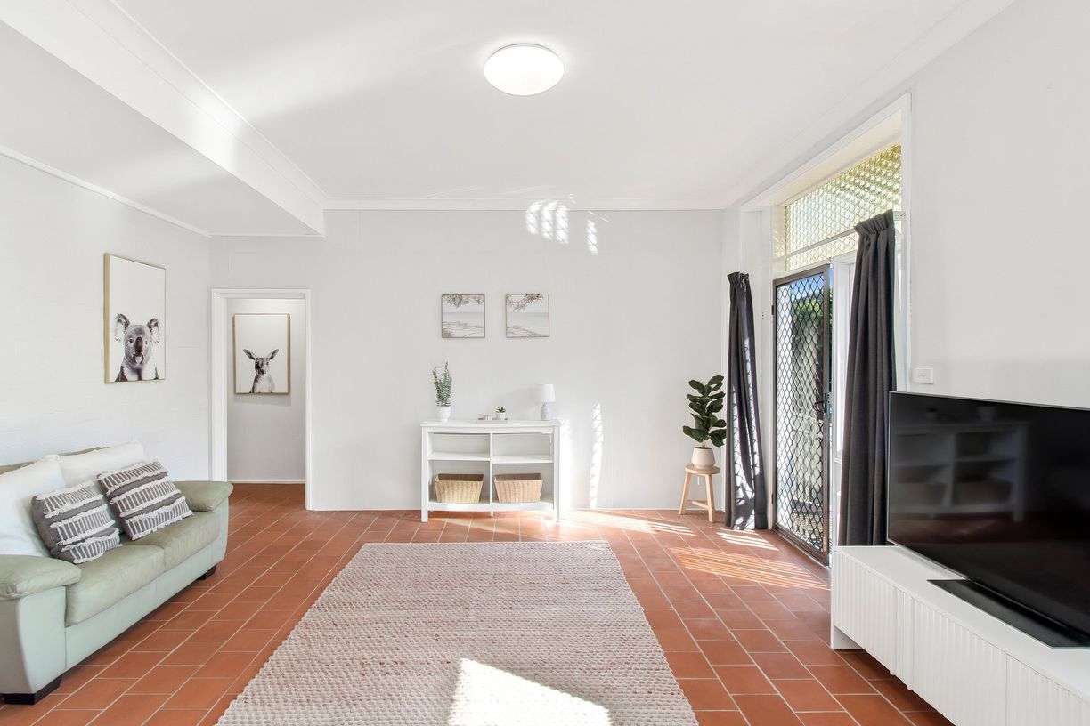 37 Tatiara Crescent — photo 8 of 10