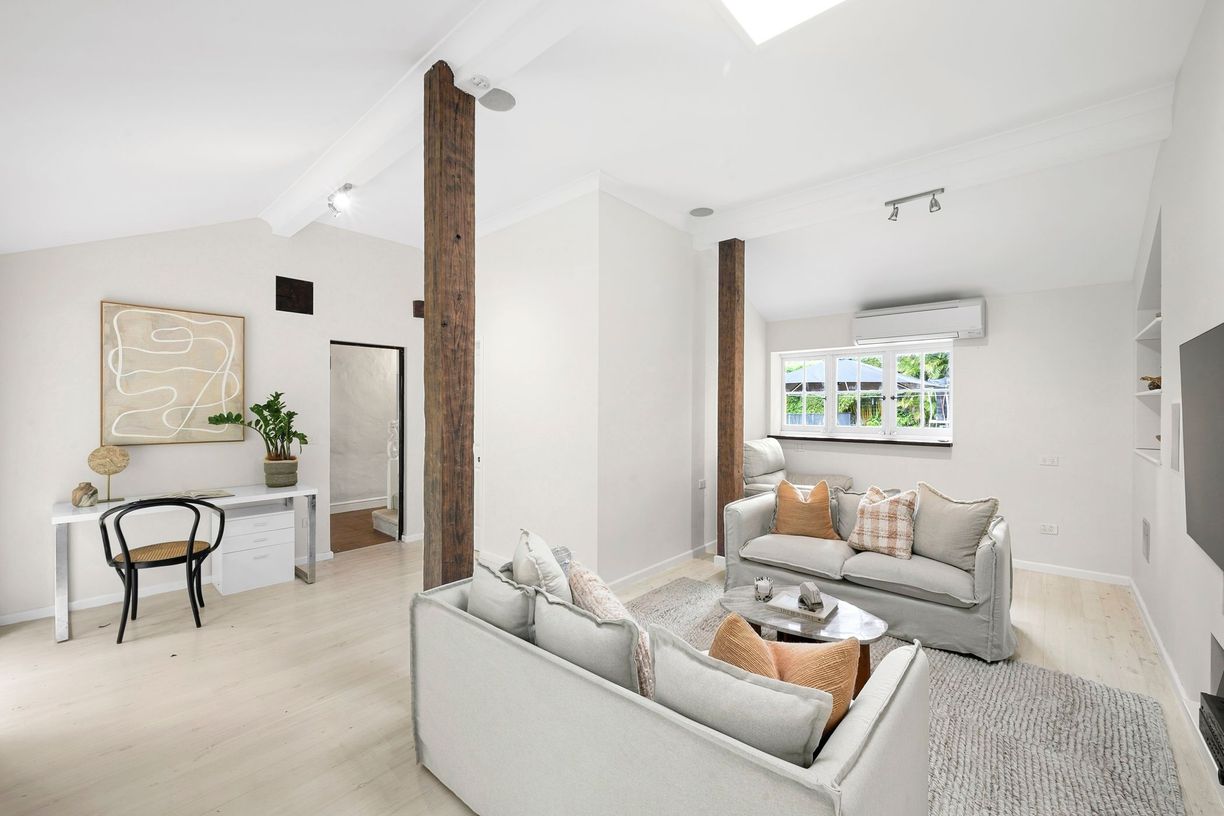 23 Rowan Street — photo 3 of 10