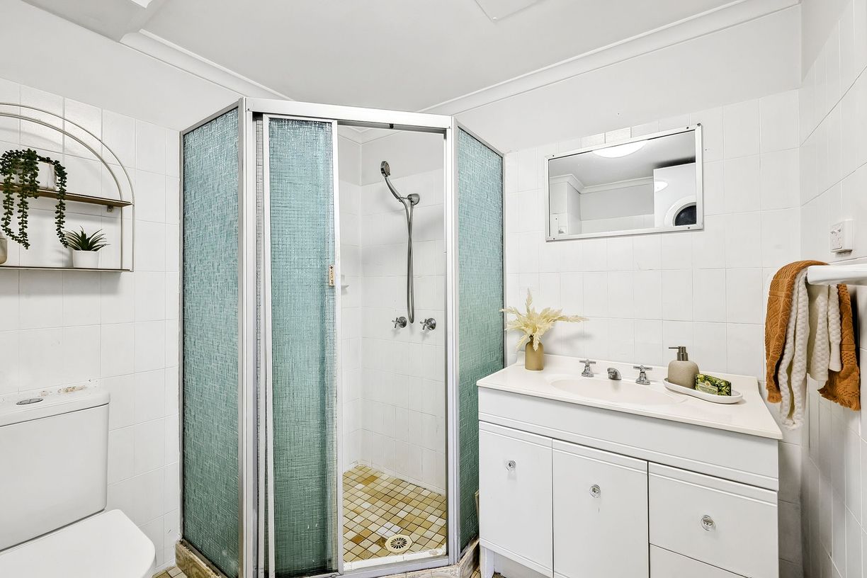 11/1259-1265 Pittwater Road — photo 5 of 6