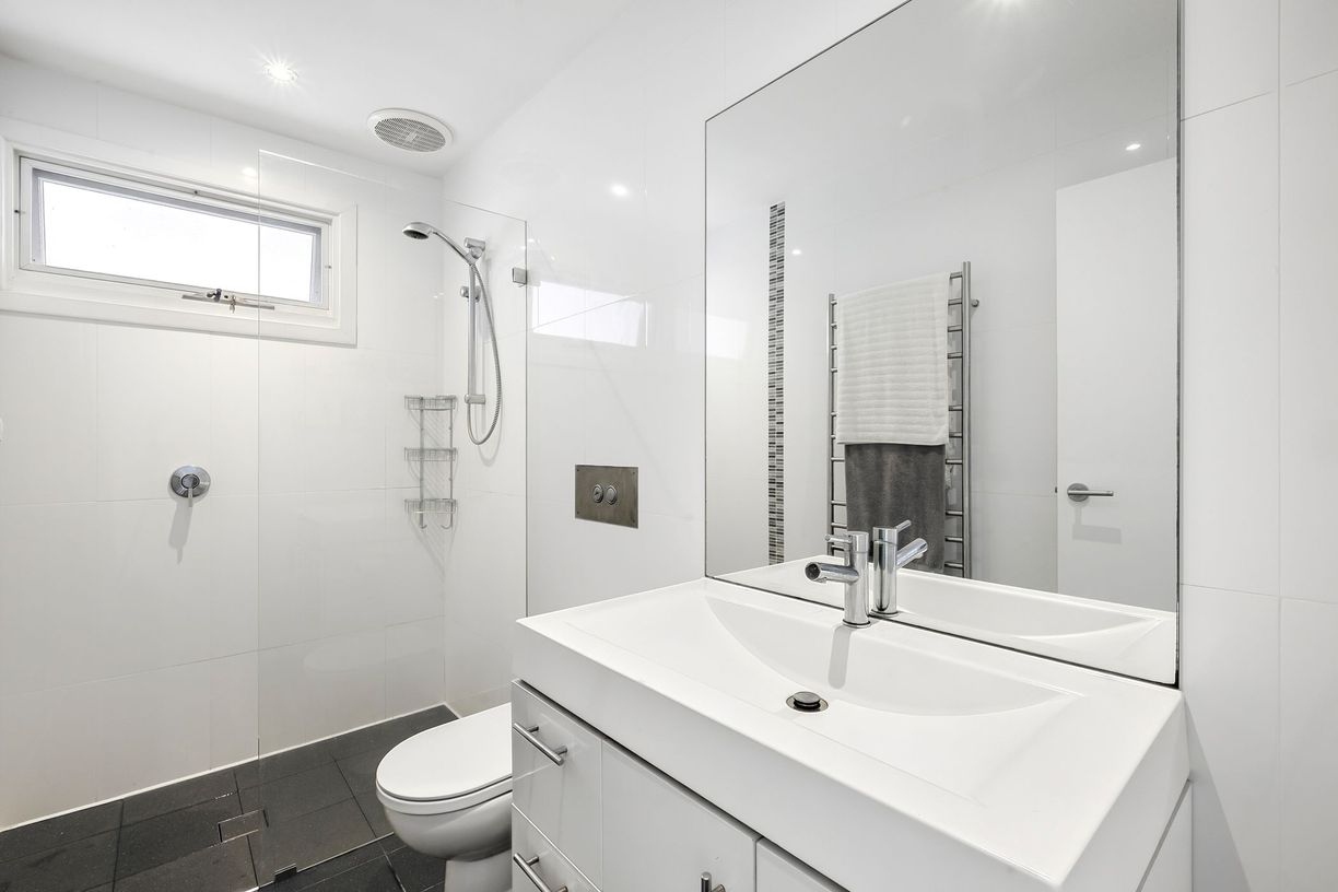 7 Mount Pleasant Avenue — photo 9 of 16