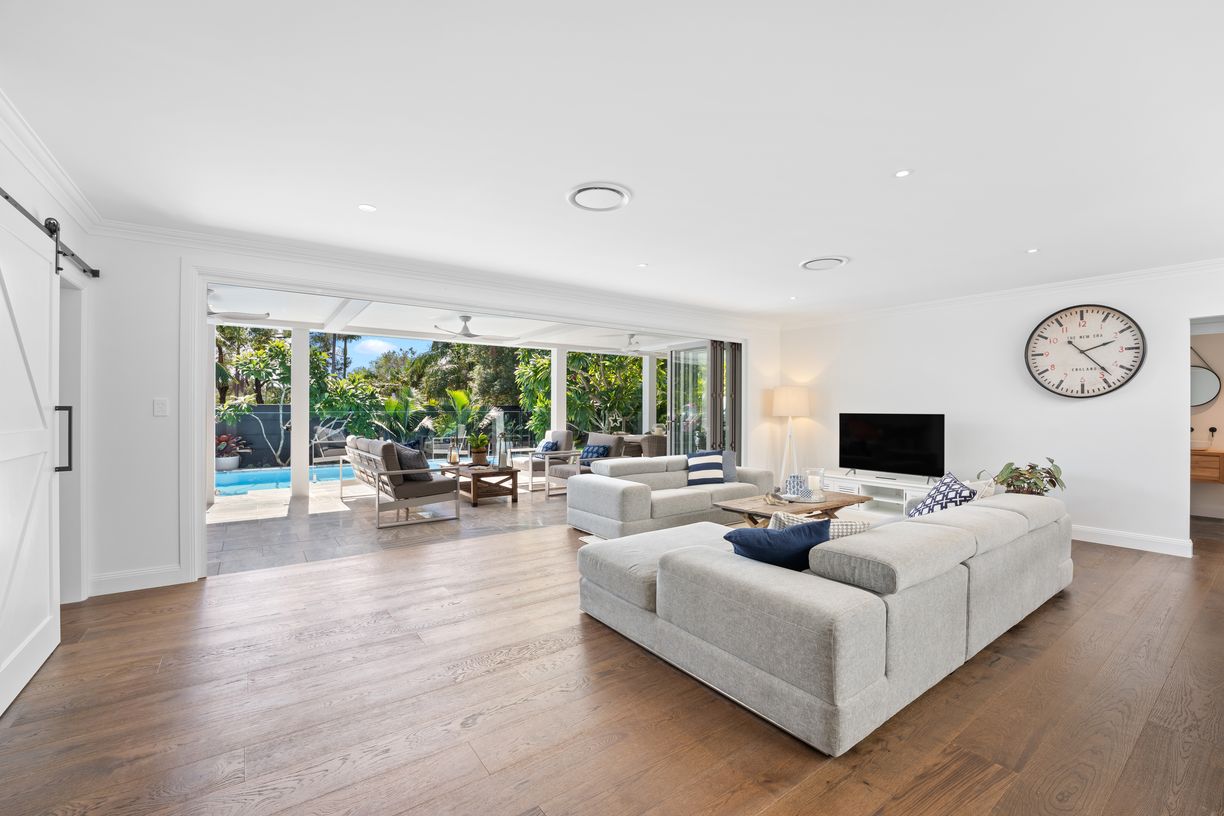 32 Bangalow Avenue — photo 5 of 12