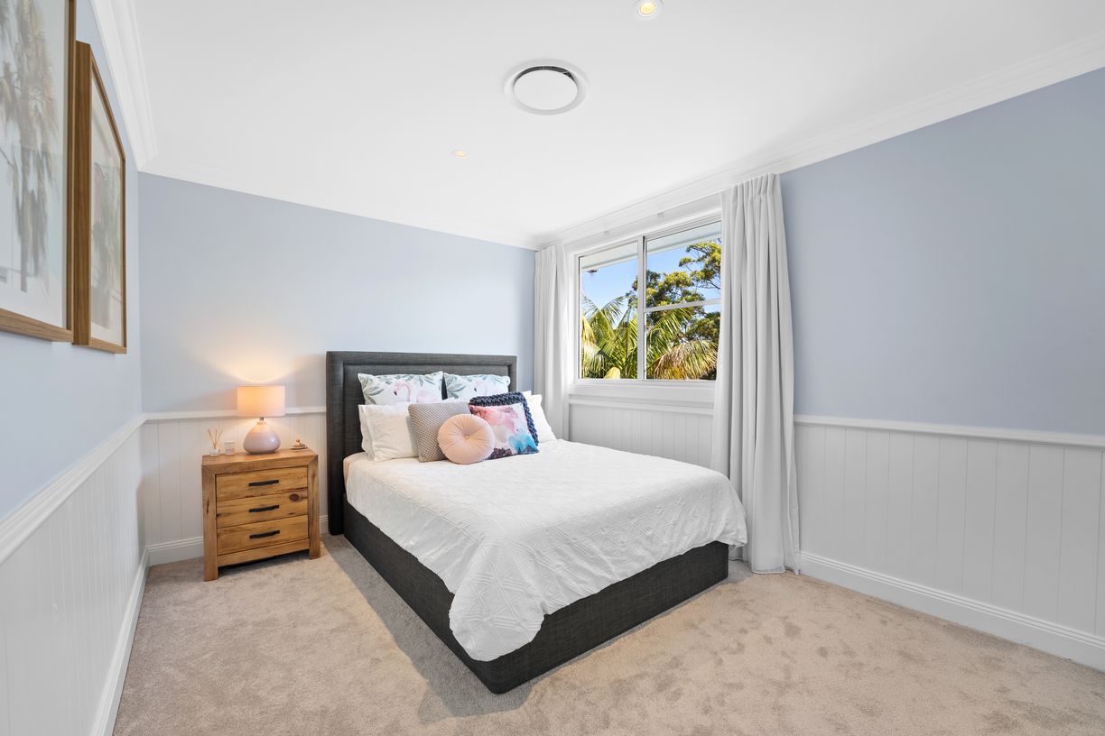 32 Bangalow Avenue — photo 9 of 12