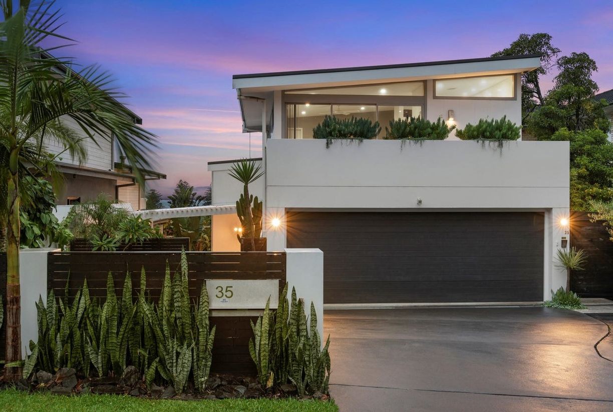 35 Seaview Avenue — photo from Raine & Horne Northern Beaches
