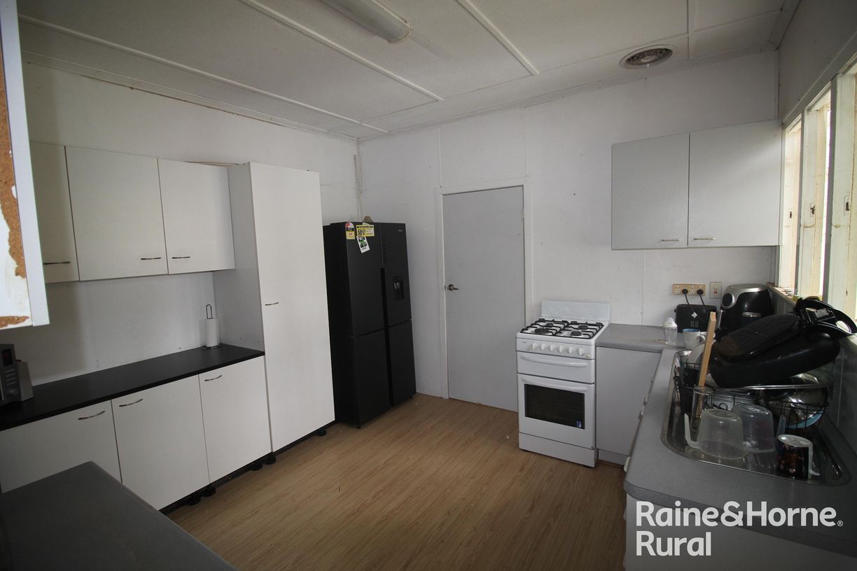 316 Wattlecamp road — photo 15 of 30