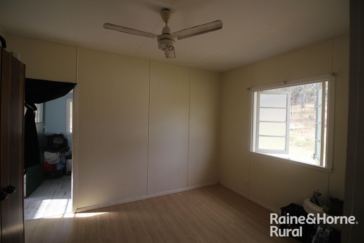 316 Wattlecamp road — photo 16 of 30