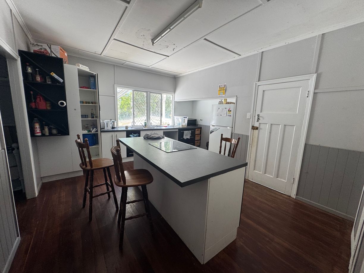 56 CARINYA STREET — photo 6 of 8