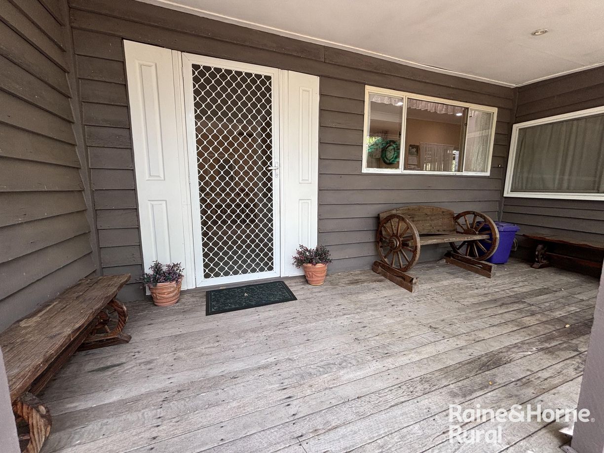 40 Amaroo drive — photo 13 of 30