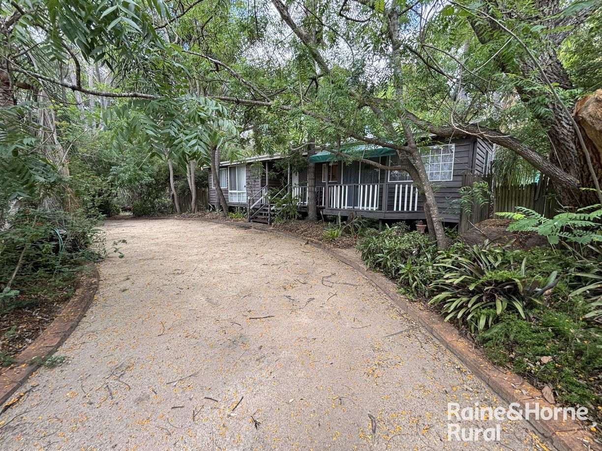 40 Amaroo drive — photo 2 of 30