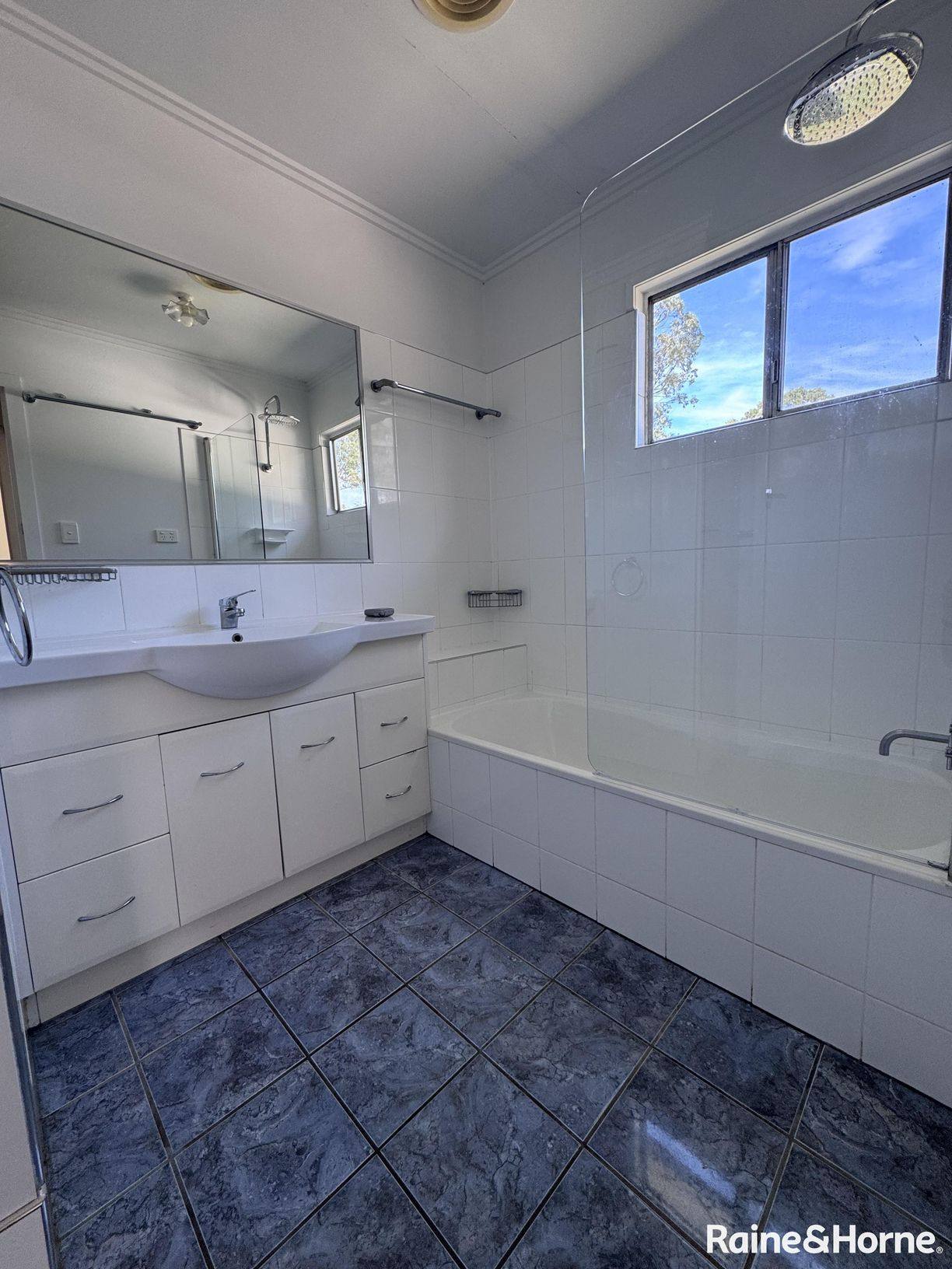 229 Nanango Brooklands Road — photo 10 of 30