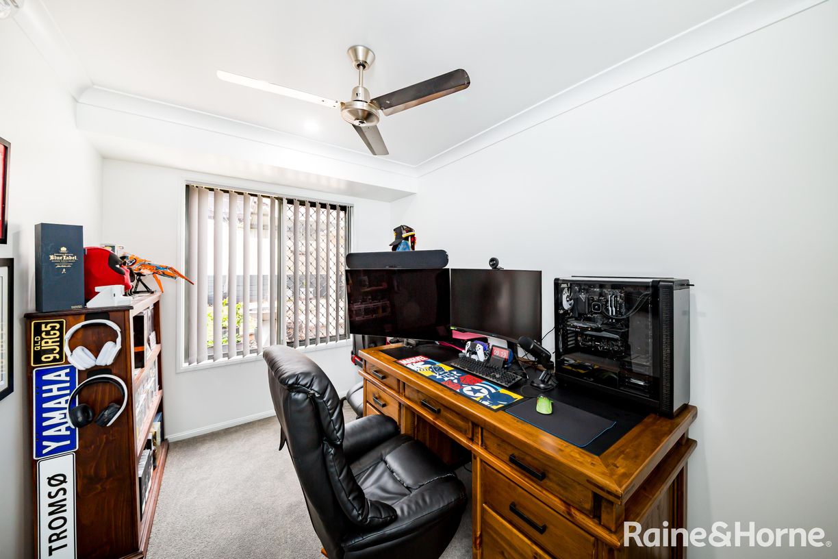 4 Bernard Crescent — photo 13 of 29