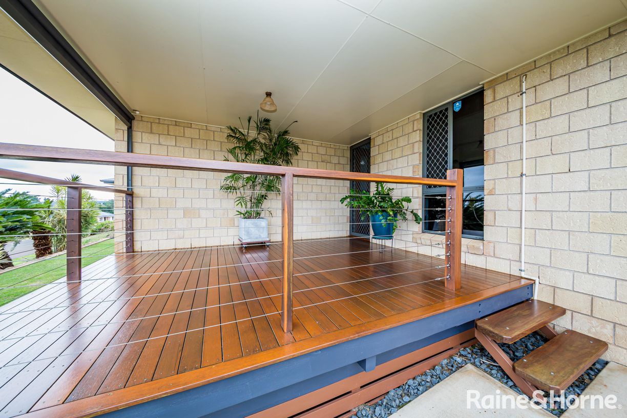 4 Bernard Crescent — photo 23 of 29