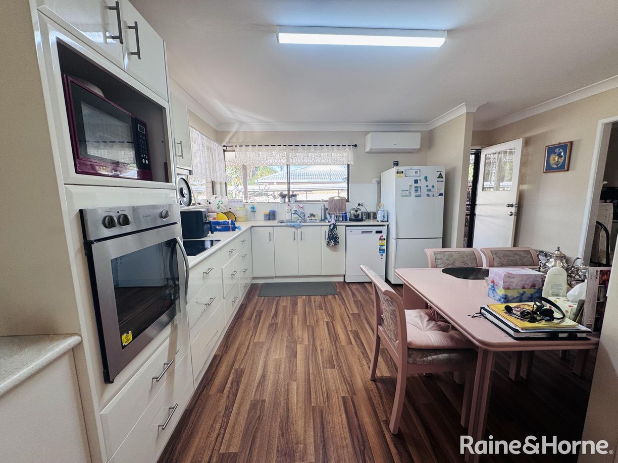 125 MOORE STREET — photo 4 of 21