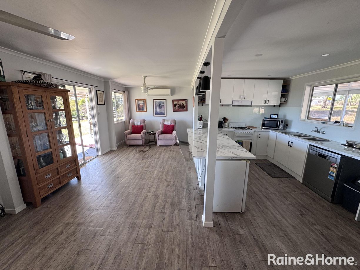 106 Cobby Road — photo 4 of 30