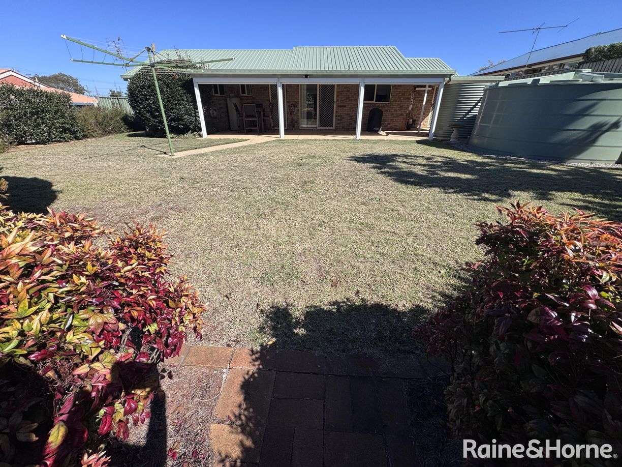 6 MARGARET STREET — photo 22 of 24