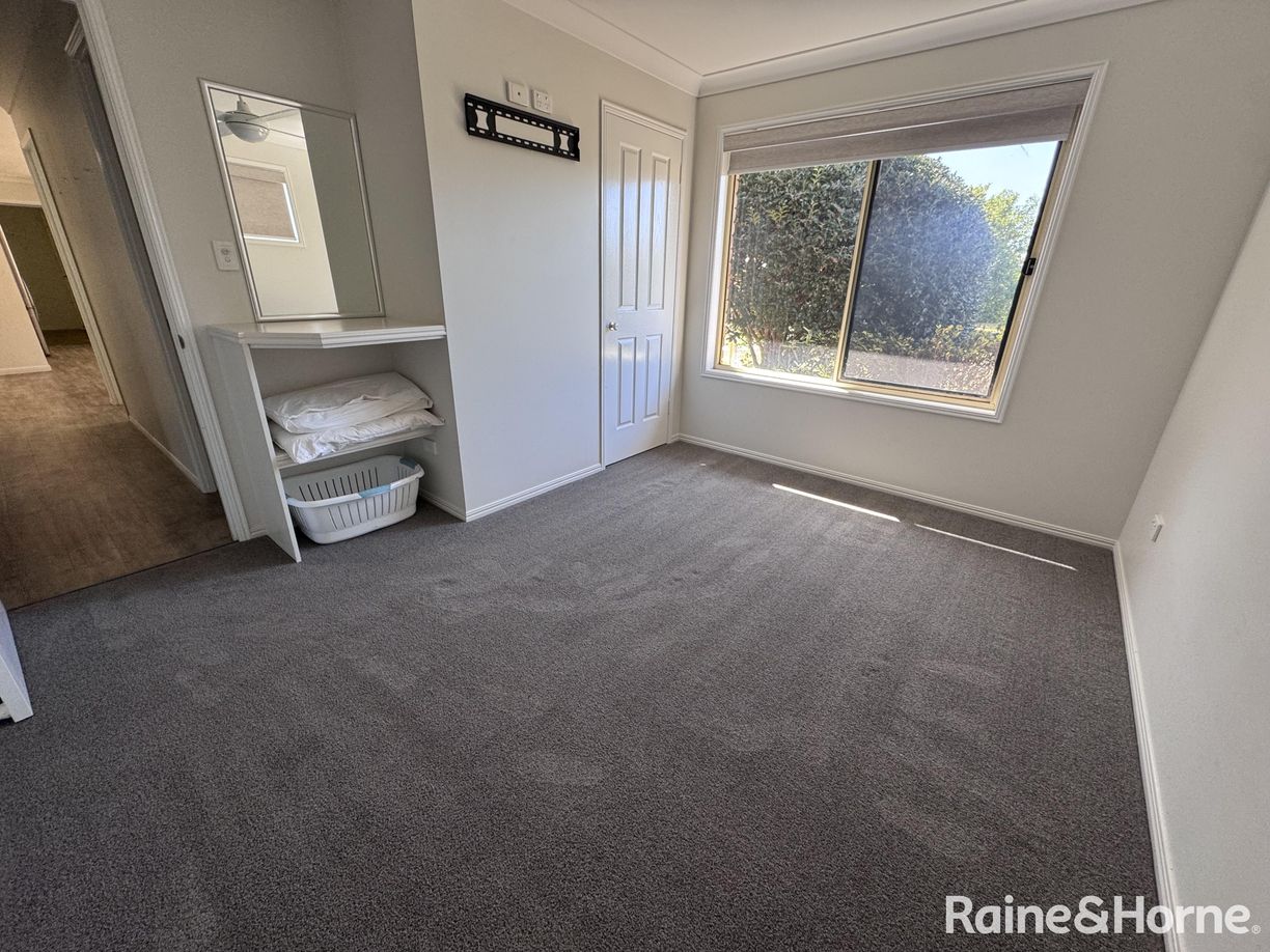 6 MARGARET STREET — photo 12 of 24