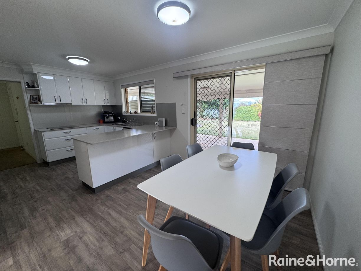 6 MARGARET STREET — photo 3 of 24