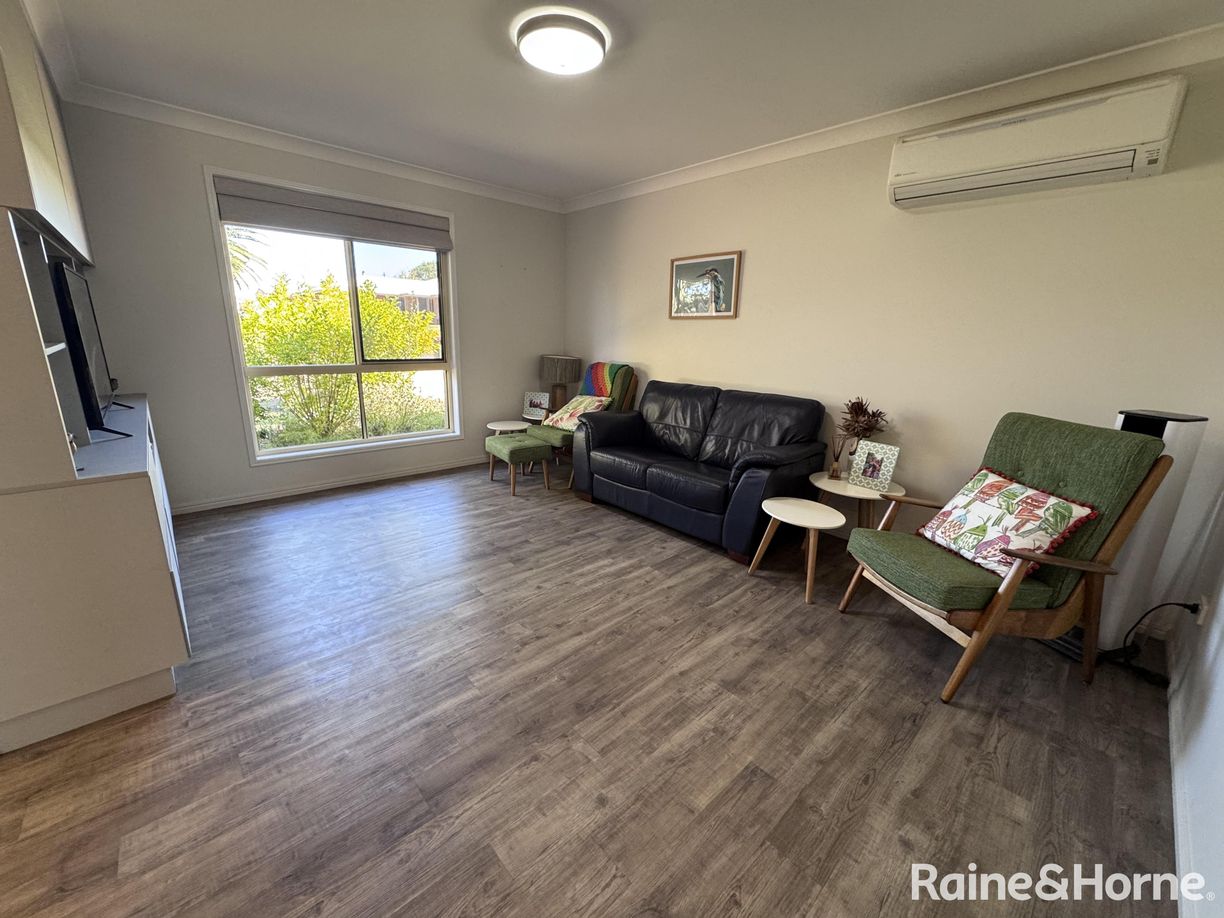 6 MARGARET STREET — photo 7 of 24