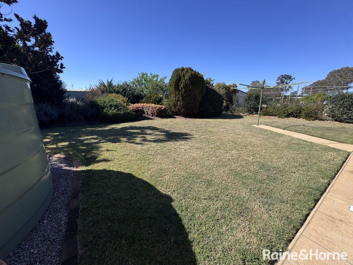6 MARGARET STREET — photo 23 of 24