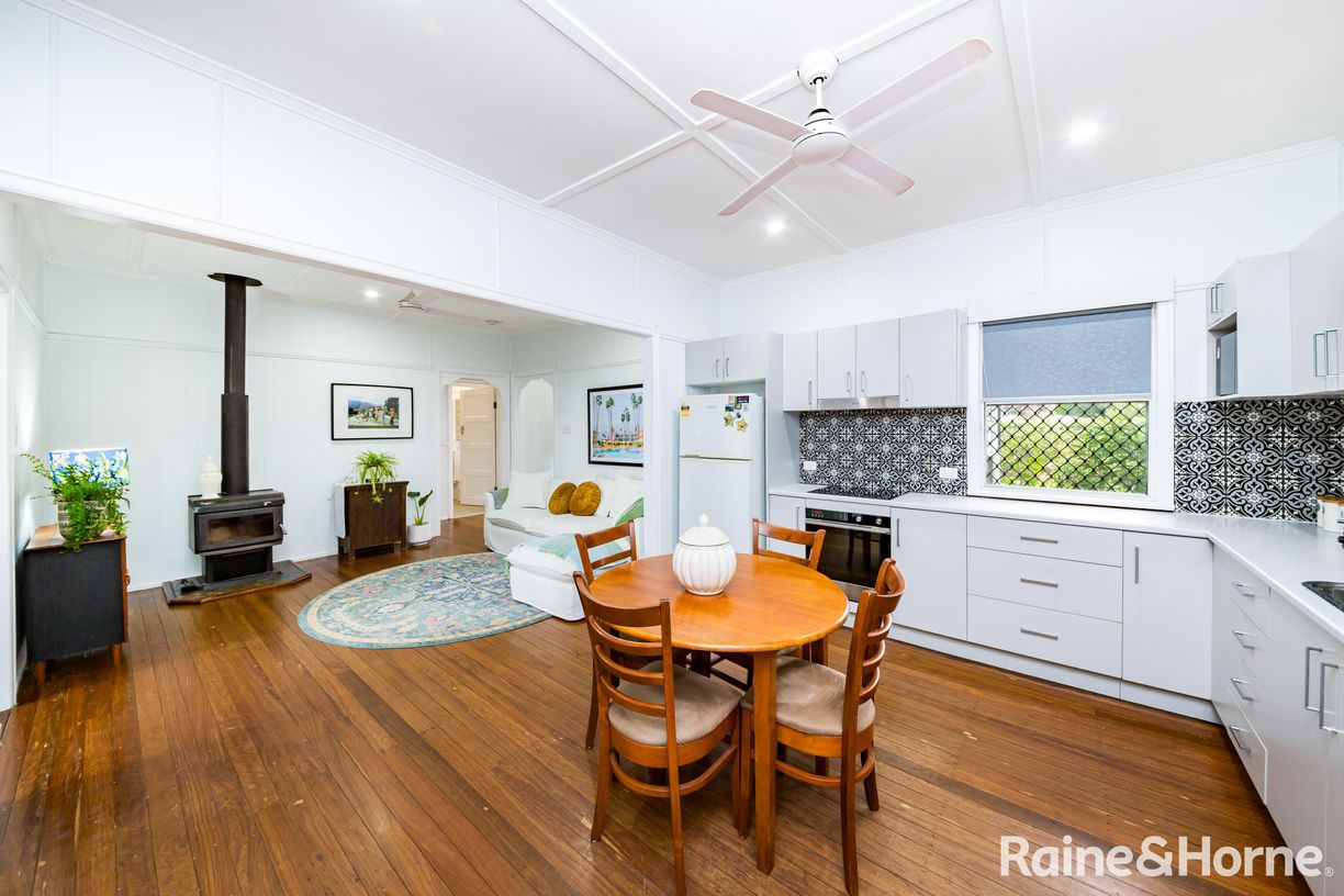 15 Carinya Street — photo 2 of 25