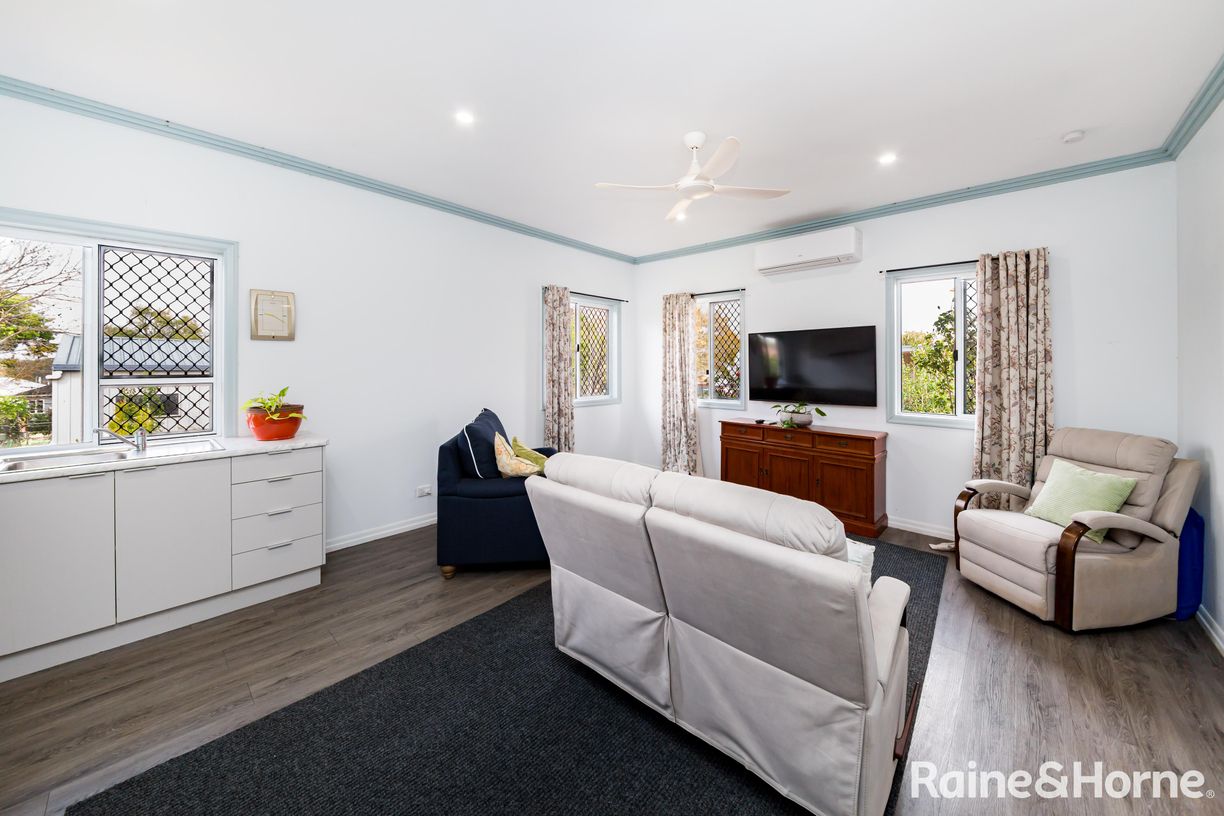 15 Carinya Street — photo 15 of 25