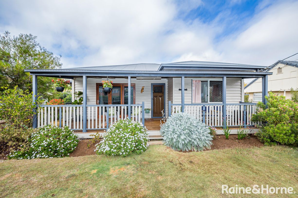 15 Carinya Street — photo from Raine & Horne Kingaroy